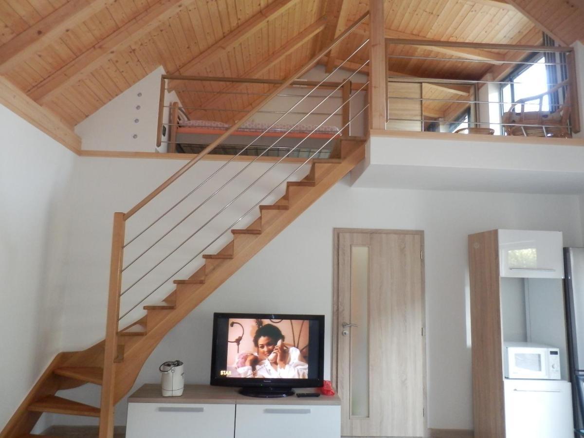 Apartman Jana Kunovice エクステリア 写真